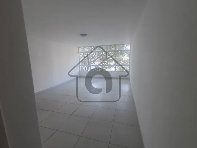 Apartamento para locação com 2 quartos, 2 banheiros e 1 vaga na Vila Clementino, SP: espaç