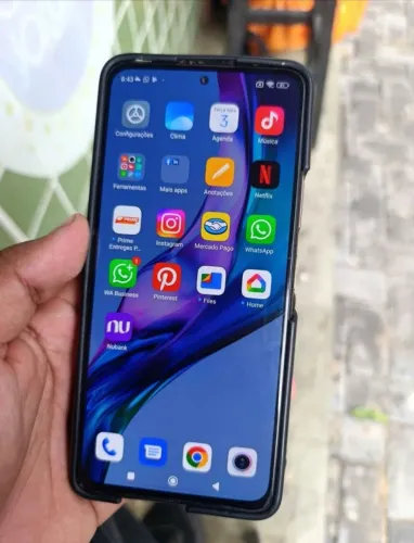 Redmi note 10 todo original, câmera traseira com problema, só fica preto e branco