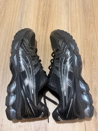Tenis Asics Gel-Kayano 14 44
