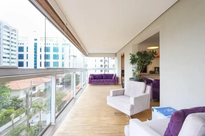 Apartamento Mobiliado à Venda na Vila Nova Conceição 129m², 2 Suítes, Depósito e Lazer Co