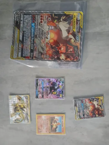 Cartas Pokemon: Trio Lendário & Relíquia de Kanto