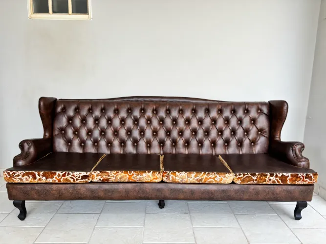 Sofá Vintage Chesterfield / Imperial 4 Lugares - Anos 50/60 Clássico