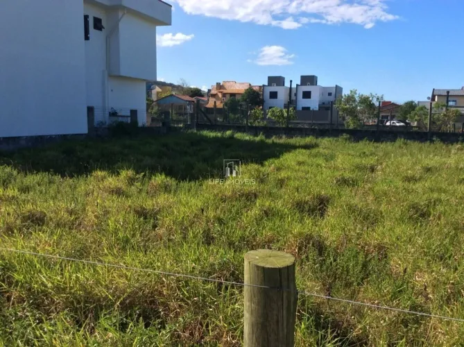 Terreno 325m² à venda em Garopaba/SC no bairro Ferraz com escritura