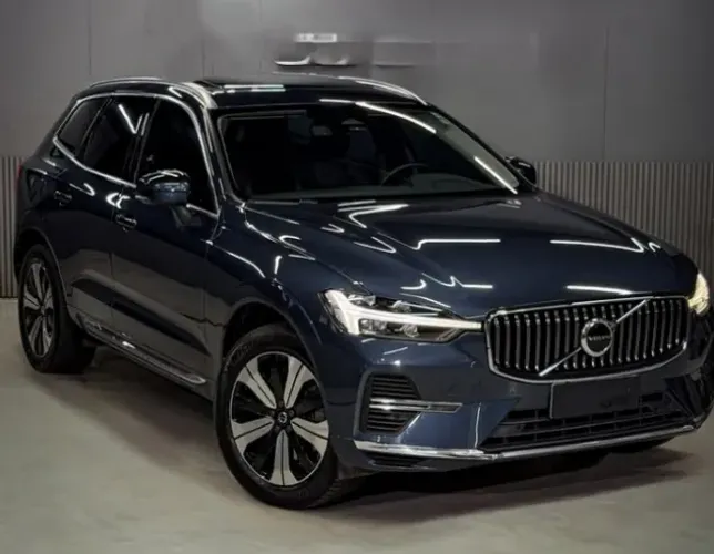 Volvo XC-60 T-8 Plus 2.0 AWD (híbrido) 2023