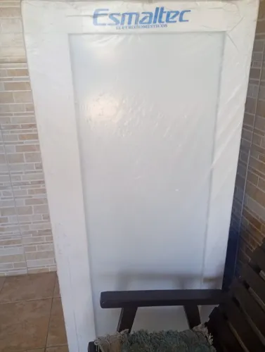 Geladeira nova no plástico lacrada smaltec