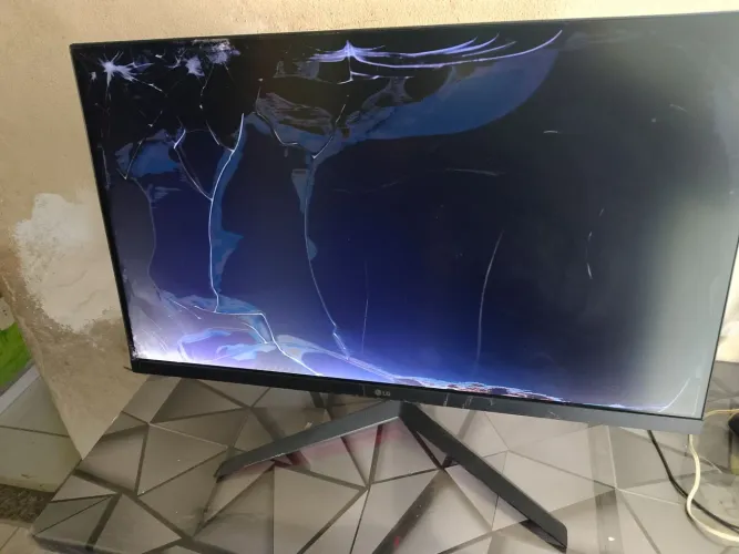 Monitor Pc gamer tela quebrada