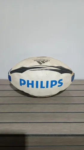 bola de rugby promocional da Adidas 25 cm