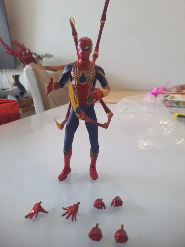 Marvel Select - Iron Spider - Infinity war Mark 17A