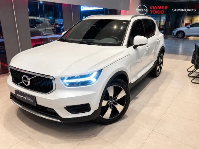 Volvo XC40 T-5 Momentum 2.0 252cv AWD 2019