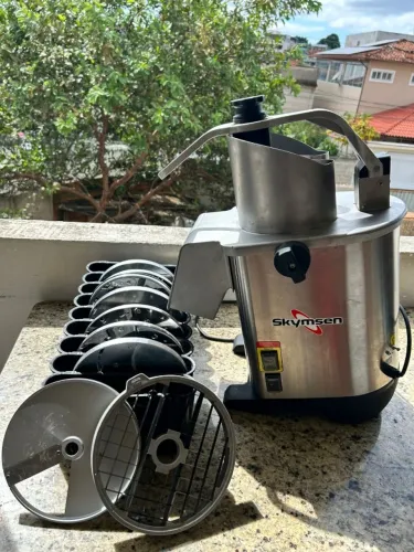 PA7 PRO-PROCESSADOR DE ALIMENTOS 127/220V-M + 9 Laminas (Produto na Garantia)