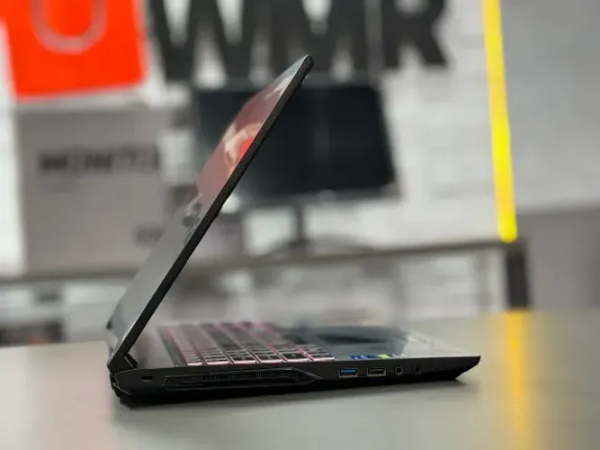 Notebook Gamer Avell i5-11ª | GTX 1650 4GB | 16GB RAM | SSD 256GB | RGB