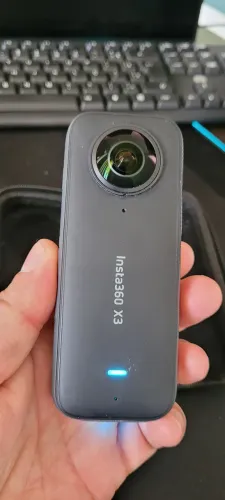 Camera de ação Insta360 X3 ideal para motociclistas