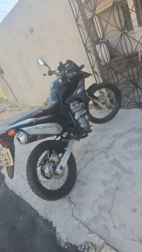 Vendo xre 300 bem conservado sem nada pra fazer