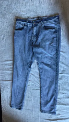 Calça Jeans RETA azul (48)