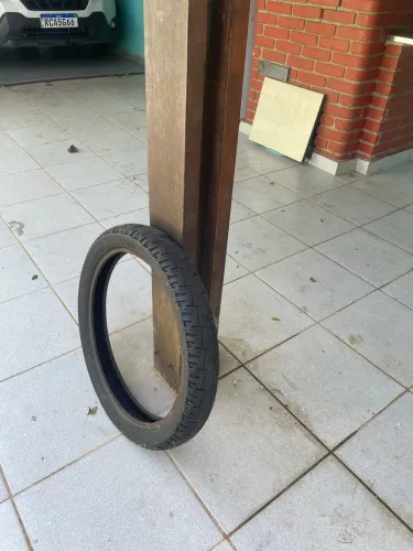 Pneu traseiro moto 125