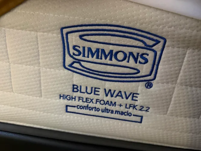 Colchão Casal Simmons Blue Wave 