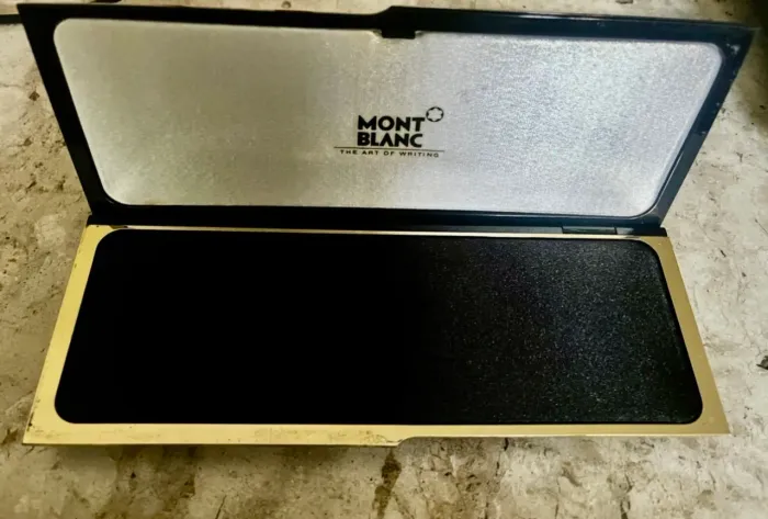 Estojo original em acrílico de caneta Mont blanc usada