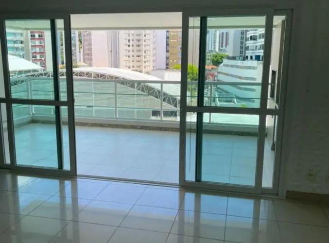 Apartamento à venda 3 quartos na Barra