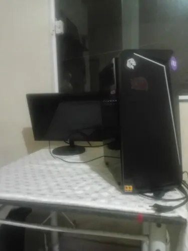 Pc gamer 1 ano de uso placa queimada não. Sei qual e