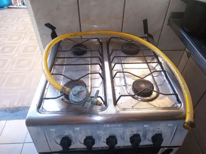Vendo fogão ,4 bocas