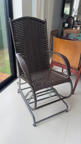 Cadeira de balanço 4 molas nova a pronta entrega 