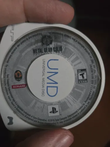 Jogo original psp metal gear solid peace walker sem capa
