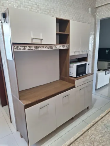 Vendo armário de cozinha, com avarias.