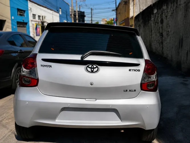 Toyota Etios XLS 1.5 Flex 16V 5P Mec. 2013