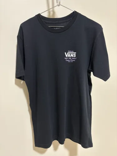 camiseta Vans
