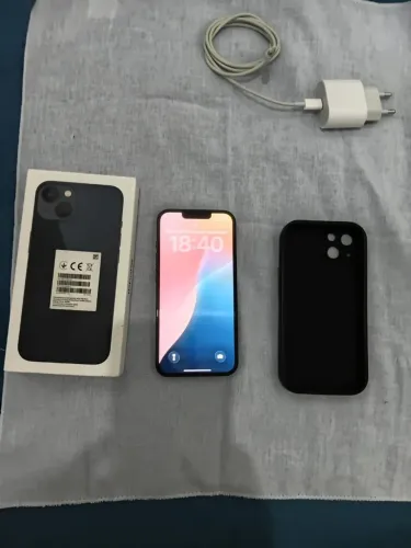 iPhone 13 128GB com 3 meses de uso e garantia Apple