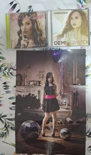 CDs Demi Lovato + Pôster