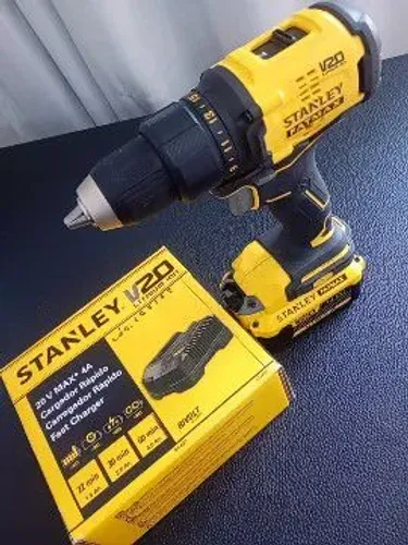 Stanley furadeira modelo SBD710
