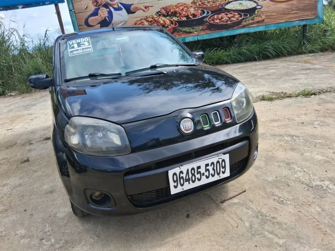 Fiat Uno Vivace Celeb. 1.0 EVO F.flex 8V 5P 2013