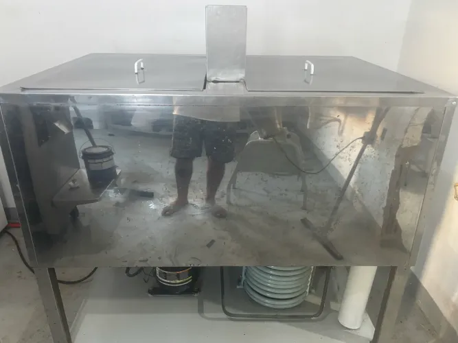 Produtora de picolé