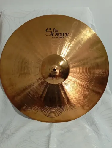 Prato Ride Sabian Pro Sonix, liga B8, 20 polegadas. Santo André, SP.