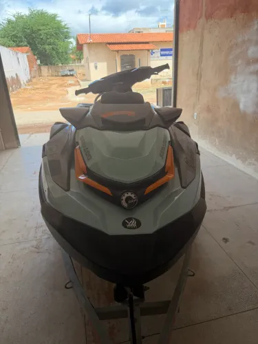 Sea-Doo Wake Pro 230 