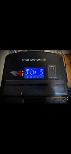 Esteira Movement R4i dobrável 127v 2.0 HP Com Inclinação 12% - Estado de Nova / Único Dono