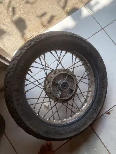 O aro (calha) da roda traseira original da Biz 110i