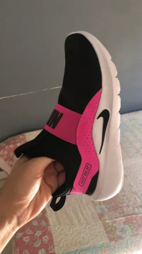 Tênis infantil Nike n34 calça 33 