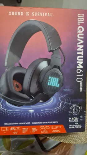 Heaset jbl quantum 610 wireless lacrado.