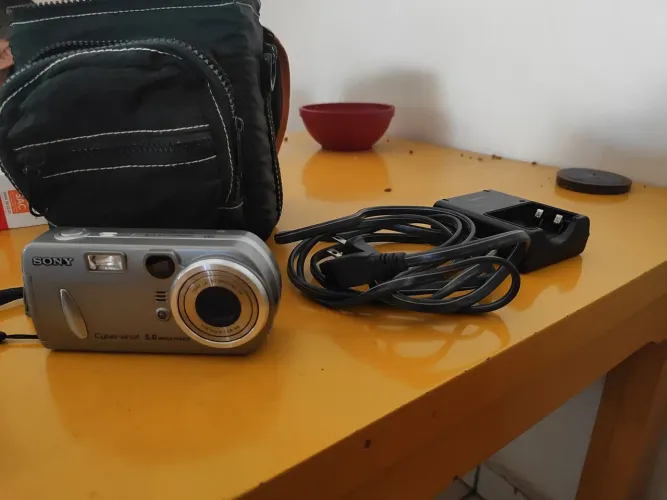 Máquina fotográfica soni