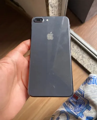 Vendo iPhone 8 p ler descrição !
