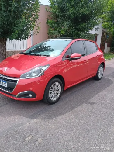 Peugeot 208 Allure 1.2 Flex 12V 5P Mec. 2018