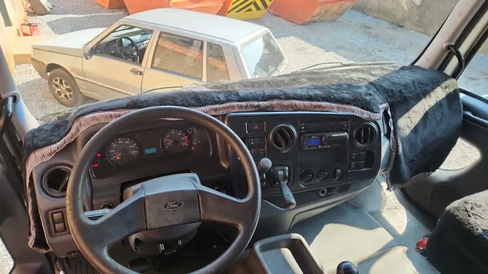 Caminhão Munck Ford/ cargo