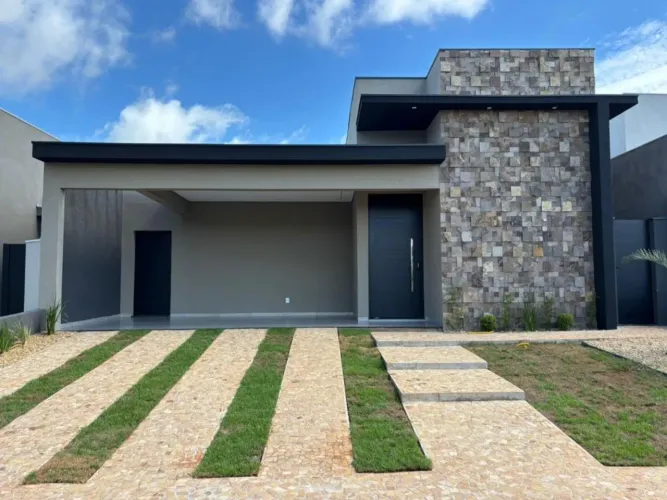 Excelente casa no Cond Vivendas da Mata | É aqui na Imobiliária Rosa e Rangel