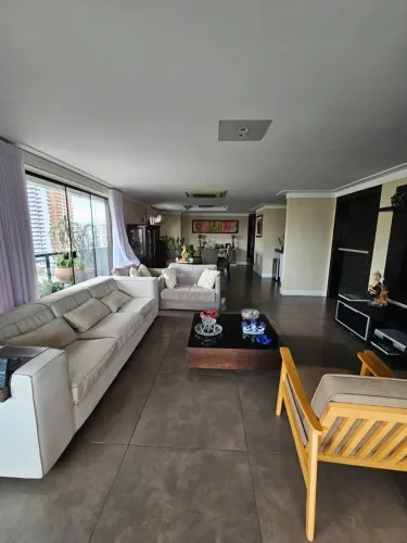 VENDO APARTAMENTO  ED NEON- 230M2- 3 SUITES-  1 GABINETE- 3 VAGAS UMARIZAL BELEM PA