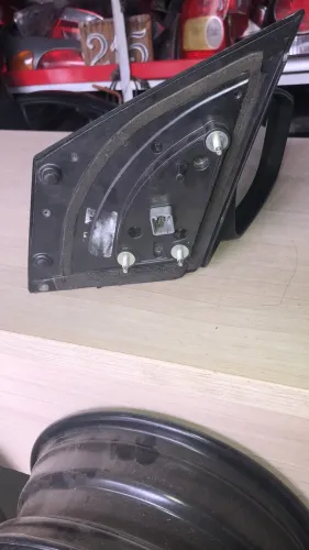Retrovisor lado Direito HB 2013 a 2019 elétrico com setta no retrovisor