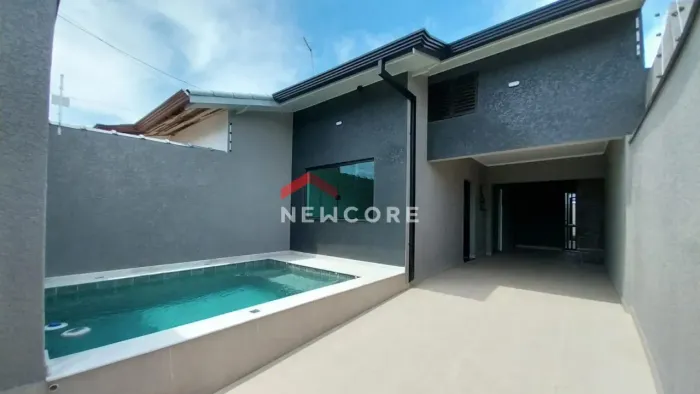 Casa em Rua Félix de Souza - Jardim Brasil - Peruíbe/SP