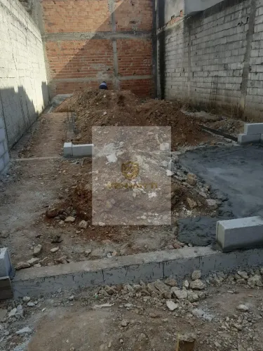 Lote em Jardim das Oliveiras, São Paulo | 128m² à venda