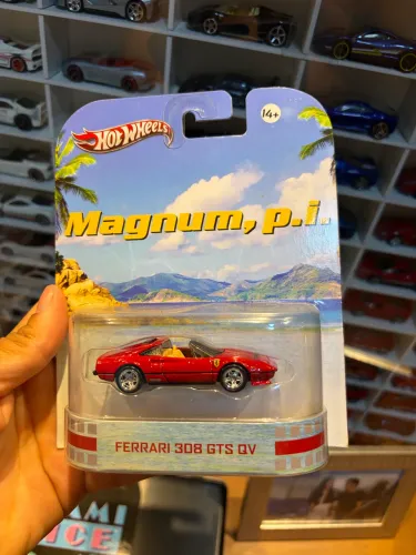 Ferrari retrô hot wheels